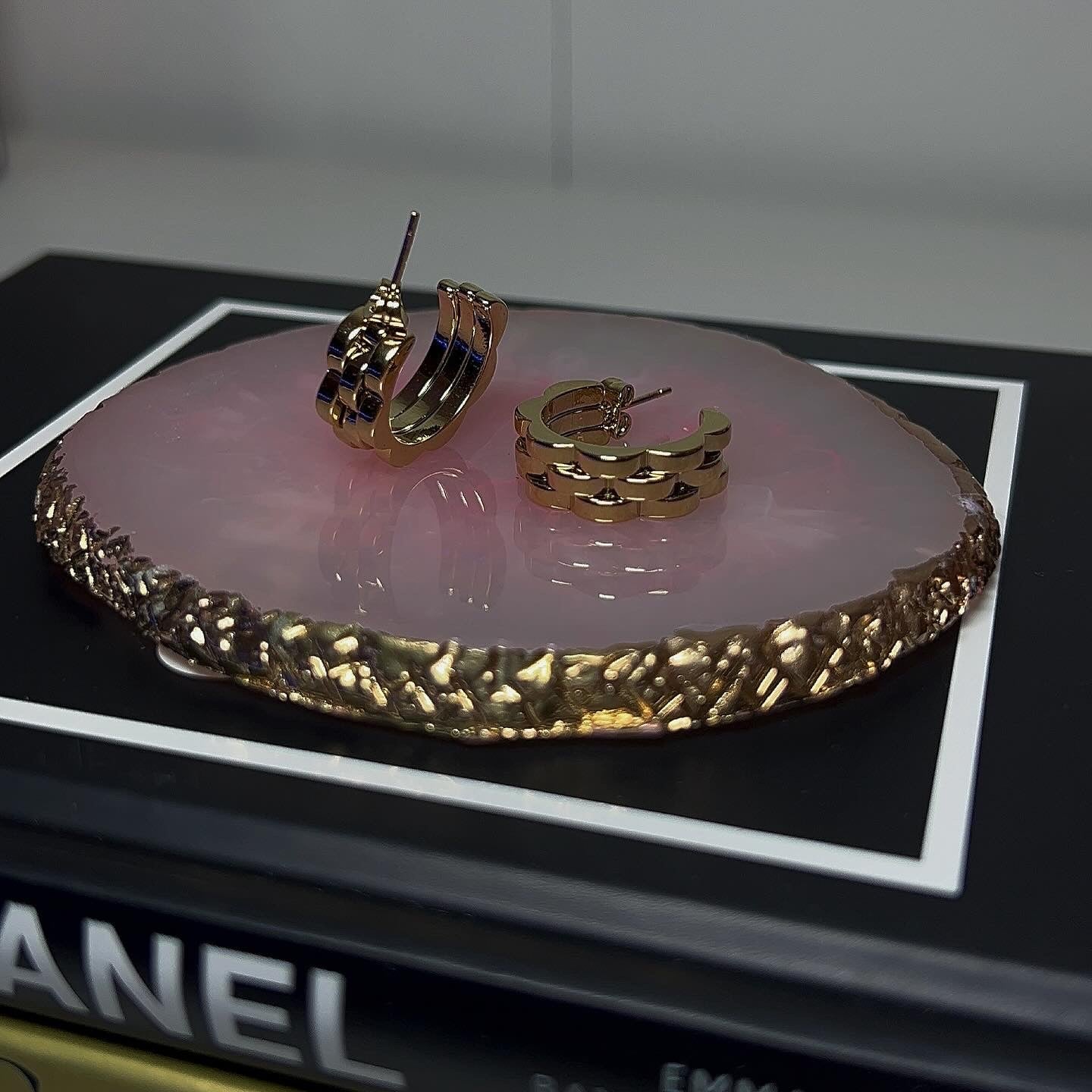 Oorbellen rond schakel